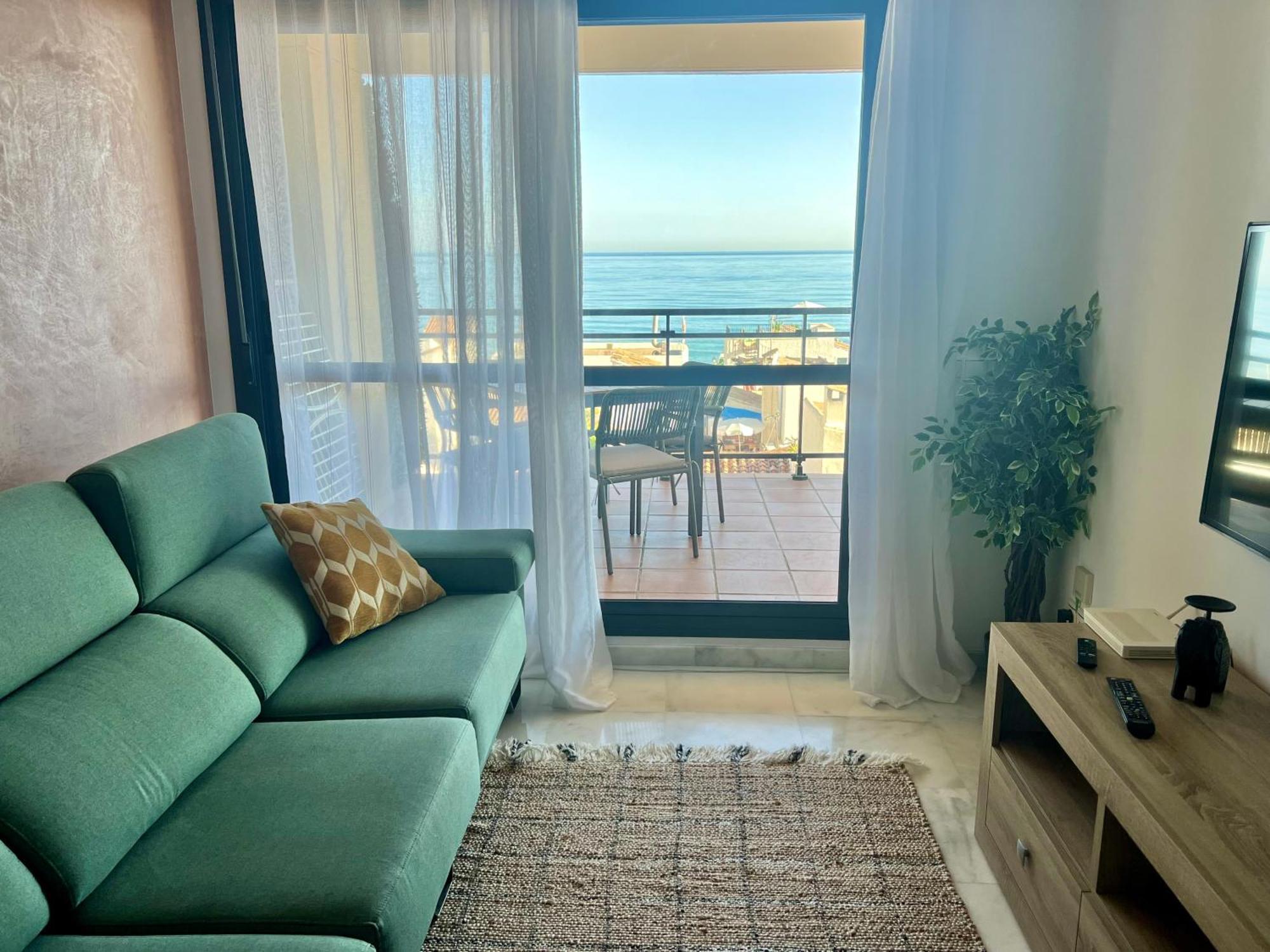 Breathtaking Sea View Apartment Estepona Ngoại thất bức ảnh